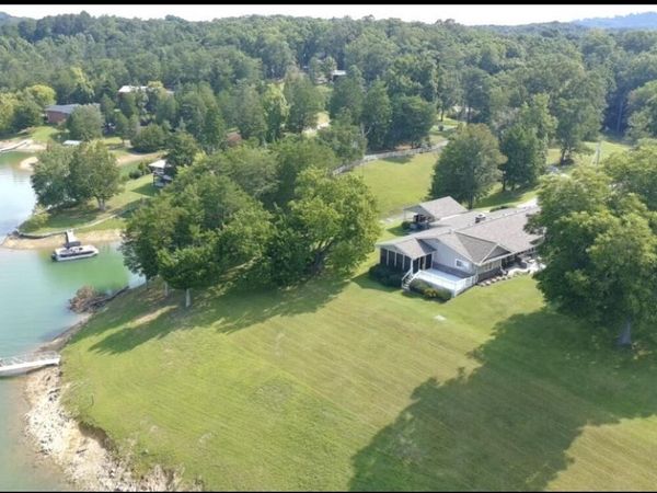1230 Owens Lane , Dandridge, TN 37725