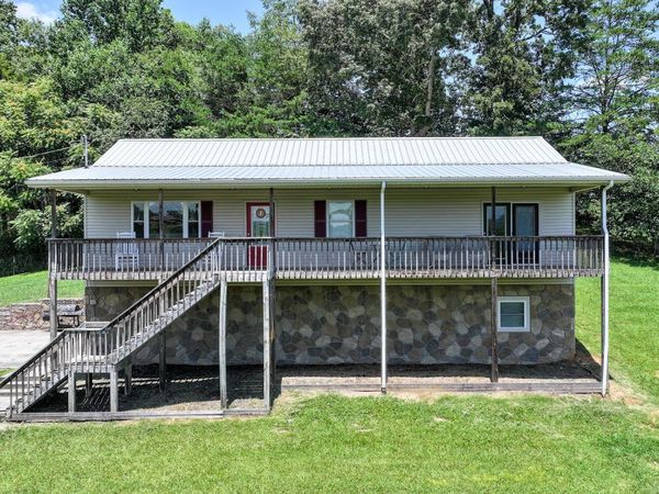 1800 Mountain Ridge Road, Newport, TN 37821