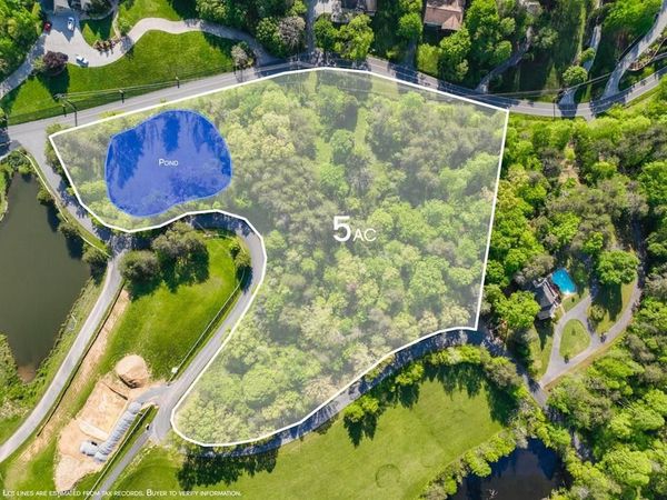1140 Crestview Drive, Unit 11, Pigeon Forge, TN 37863
