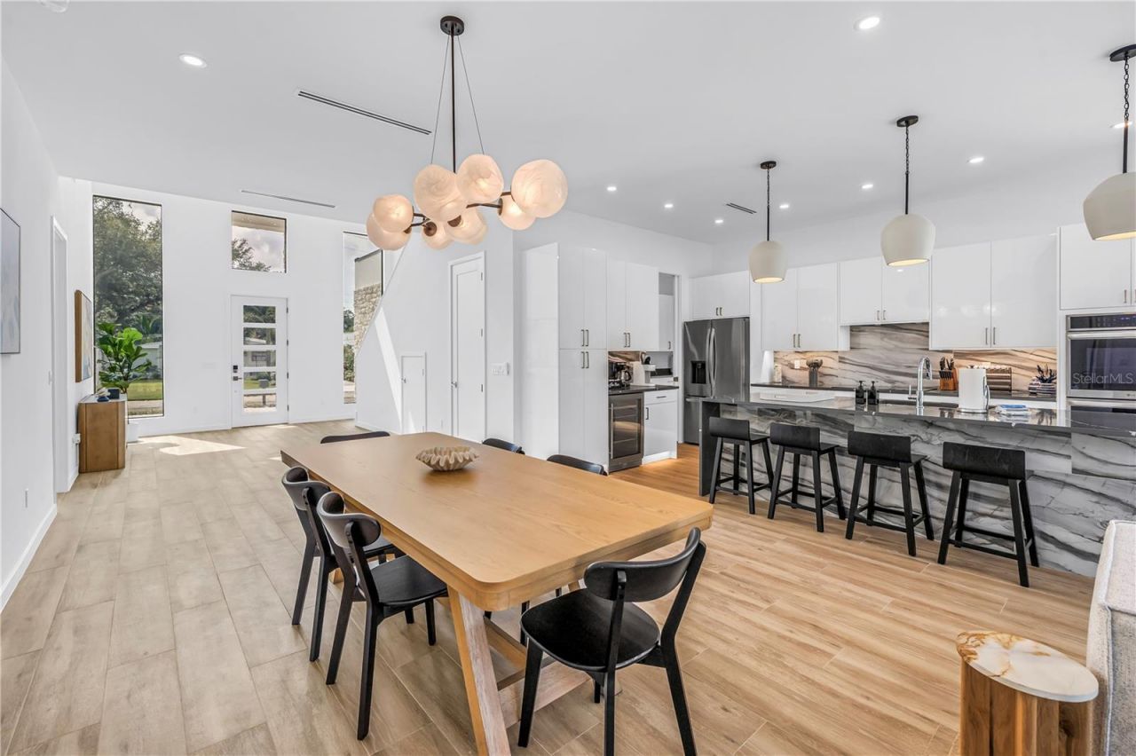 2345 Temple Street, Sarasota, FL 34239 Photo
