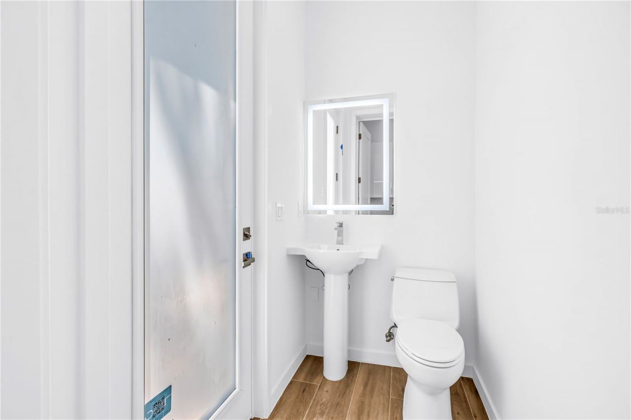 2345 Temple Street, Sarasota, FL 34239 Photo
