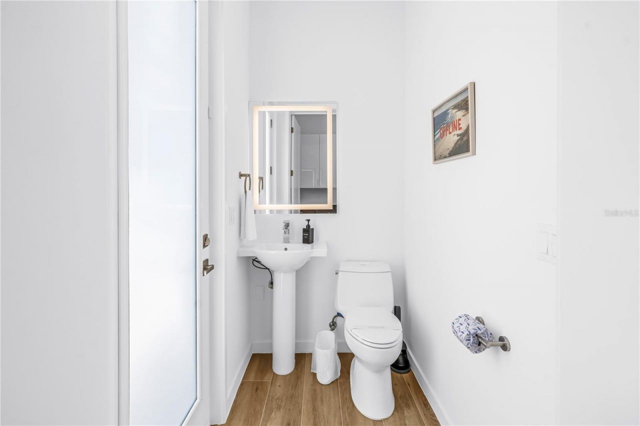 2345 Temple Street, Sarasota, FL 34239 Photo