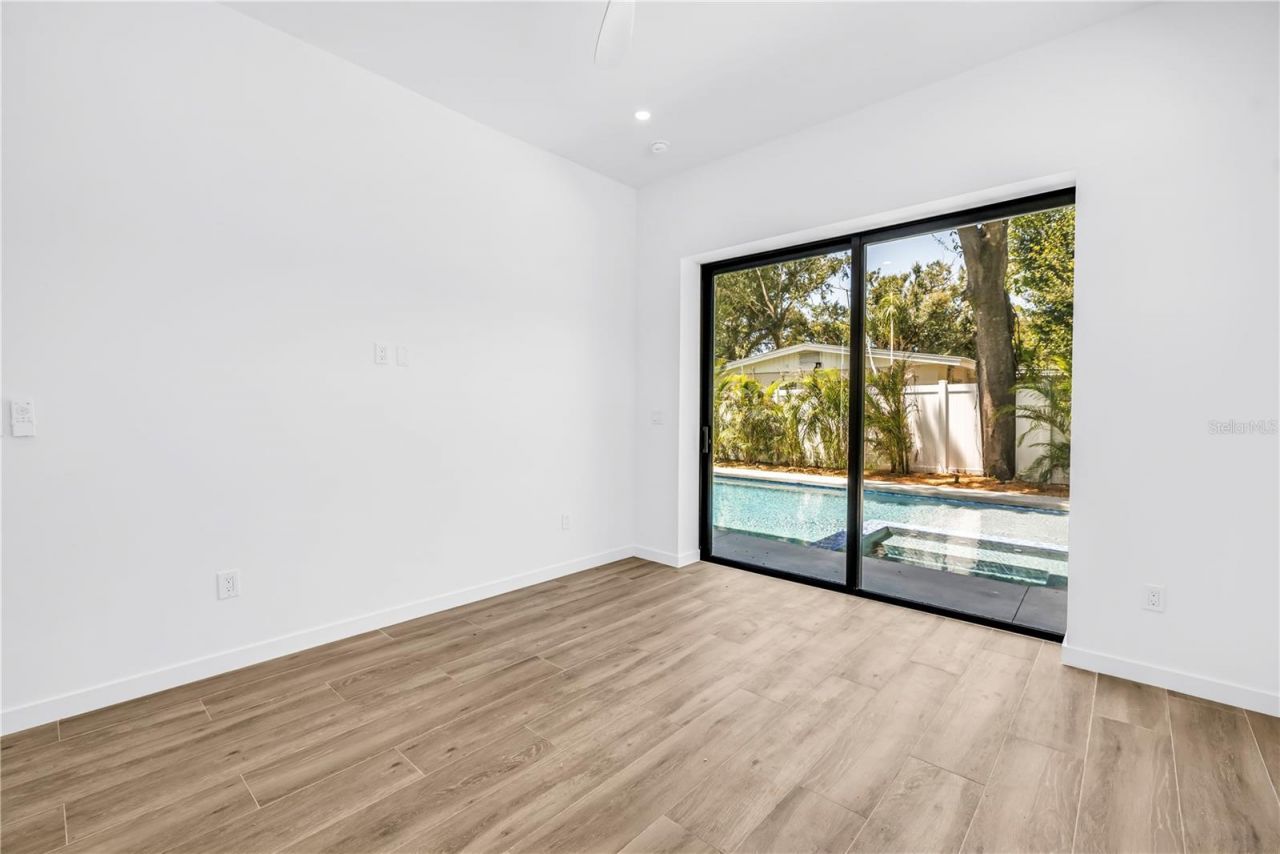 2345 Temple Street, Sarasota, FL 34239 Photo