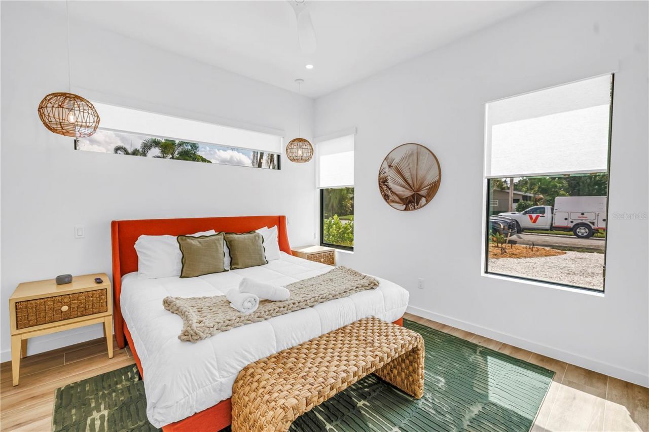 2345 Temple Street, Sarasota, FL 34239 Photo