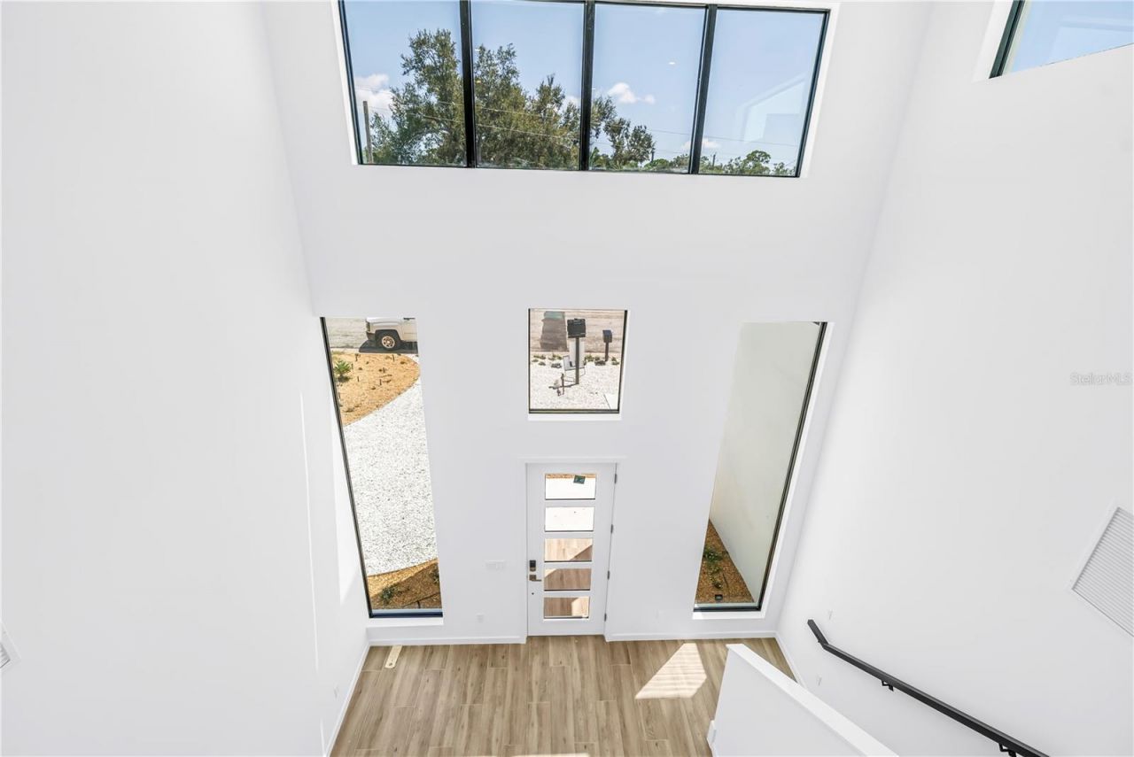 2345 Temple Street, Sarasota, FL 34239 Photo