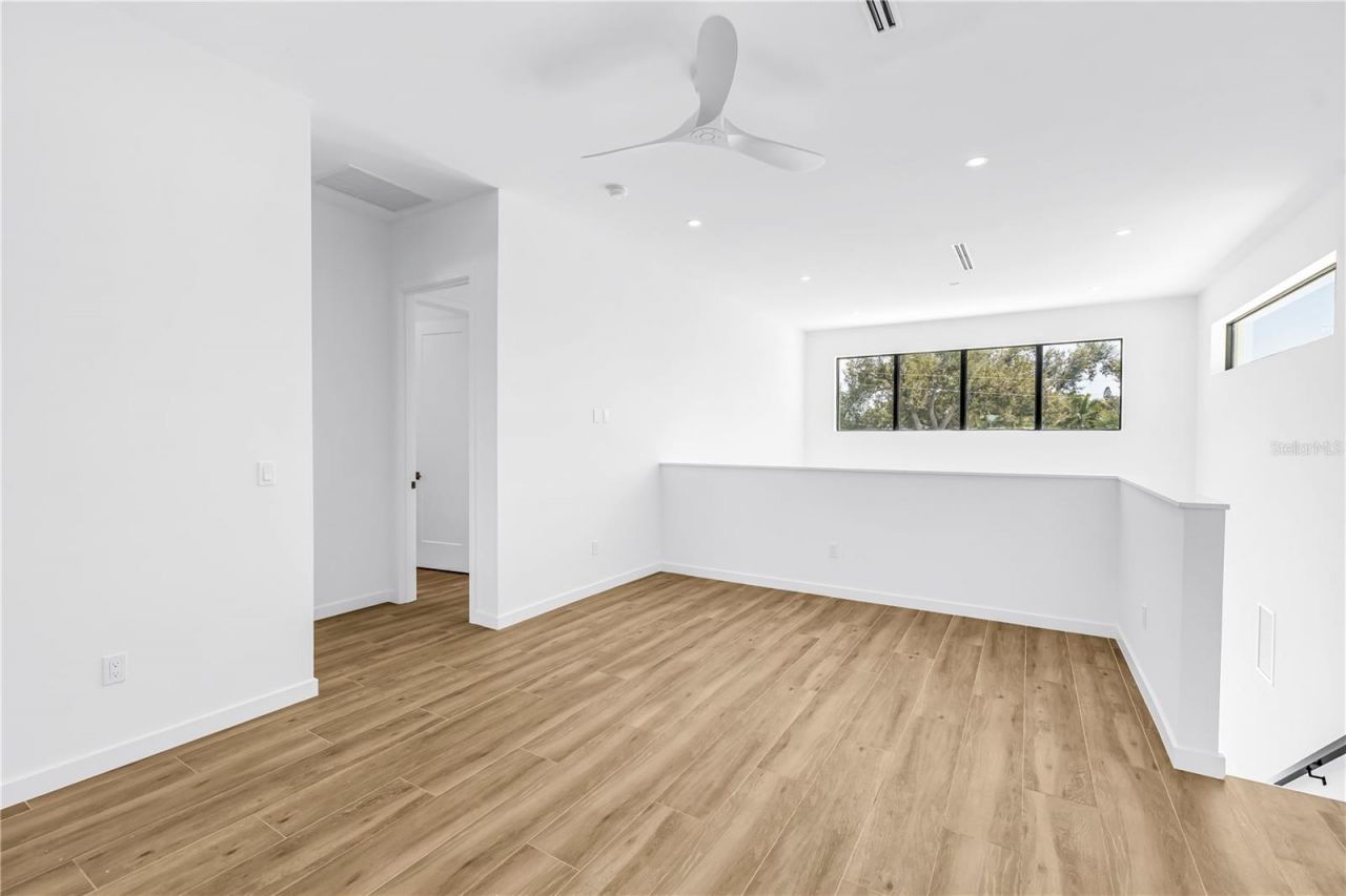 2345 Temple Street, Sarasota, FL 34239 Photo