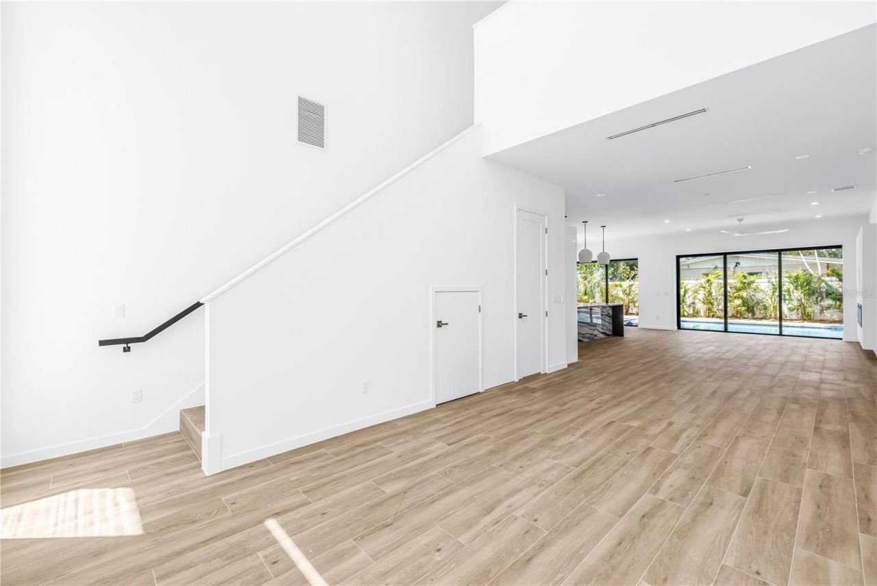 2345 Temple Street, Sarasota, FL 34239 Photo