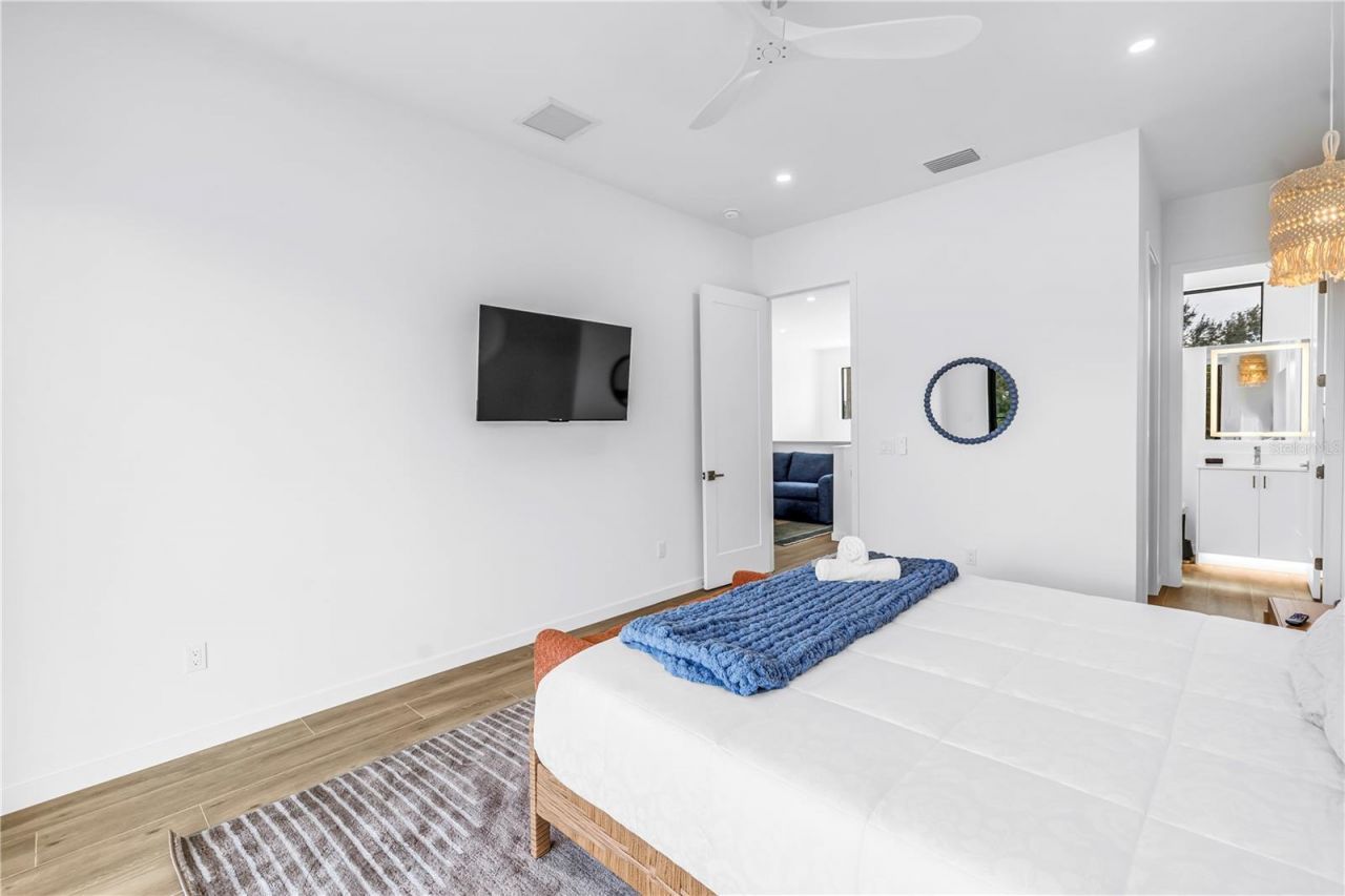 2345 Temple Street, Sarasota, FL 34239 Photo