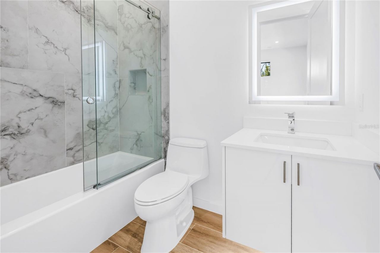 2345 Temple Street, Sarasota, FL 34239 Photo