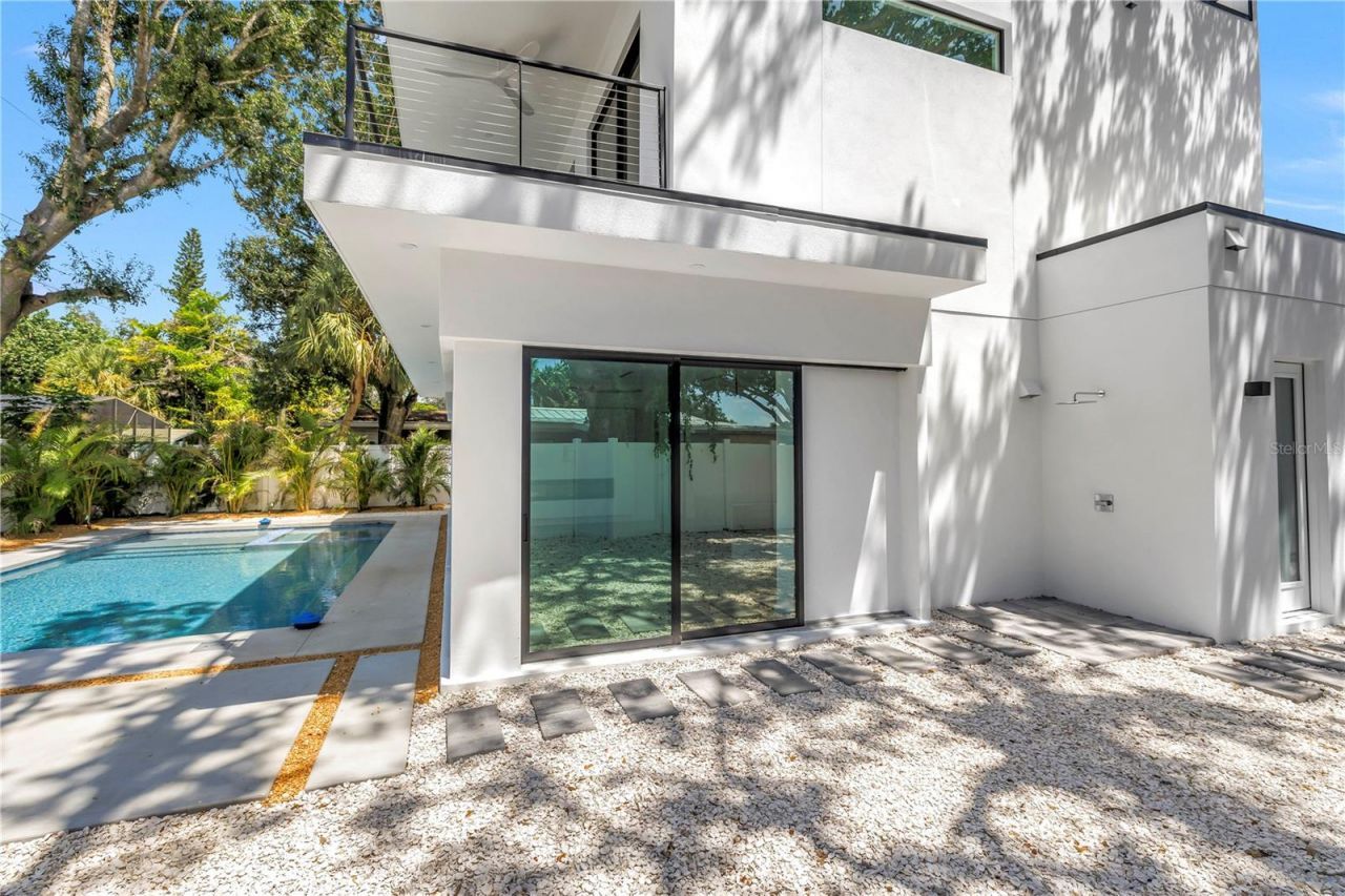 2345 Temple Street, Sarasota, FL 34239 Photo