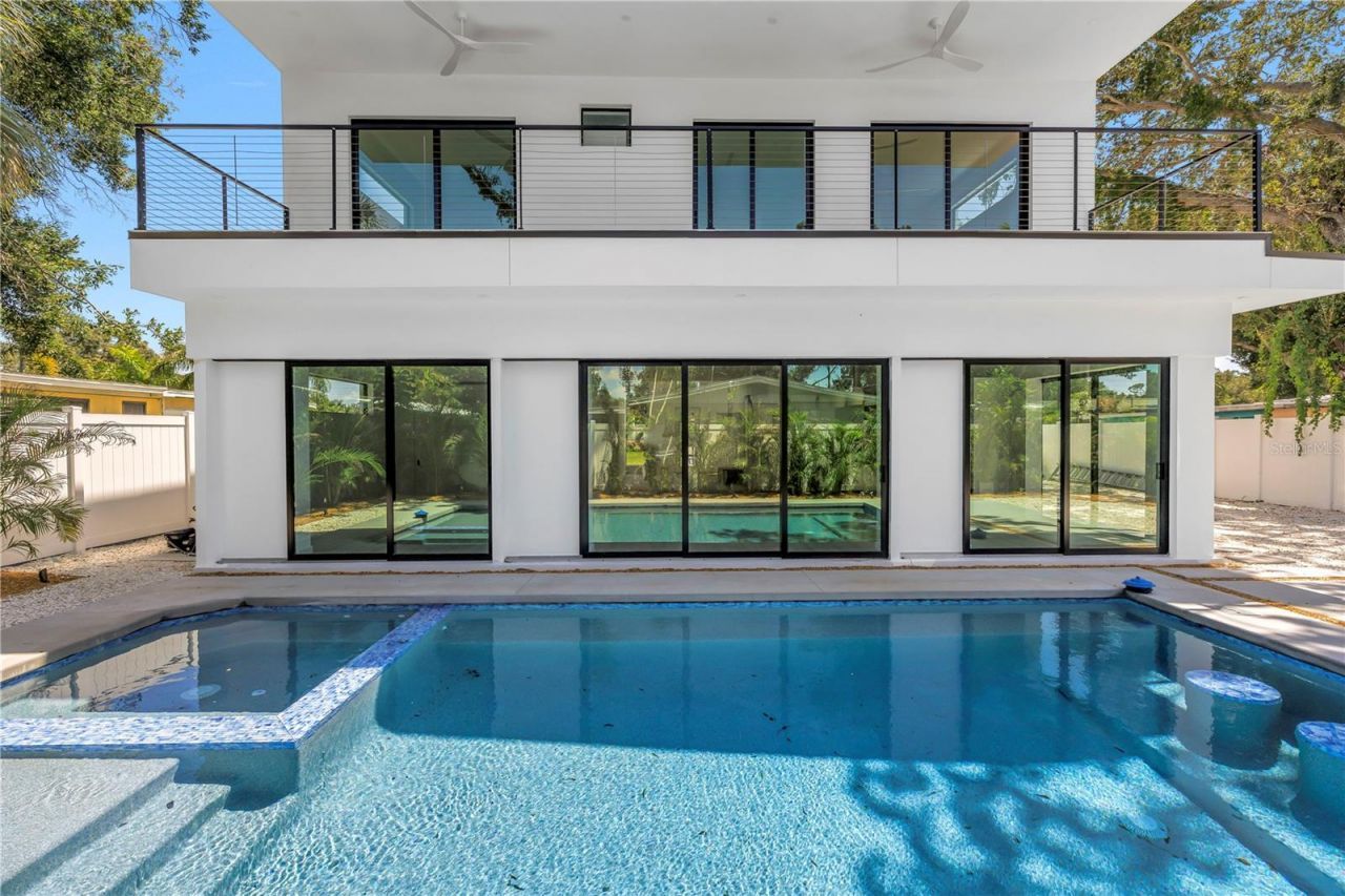 2345 Temple Street, Sarasota, FL 34239 Photo