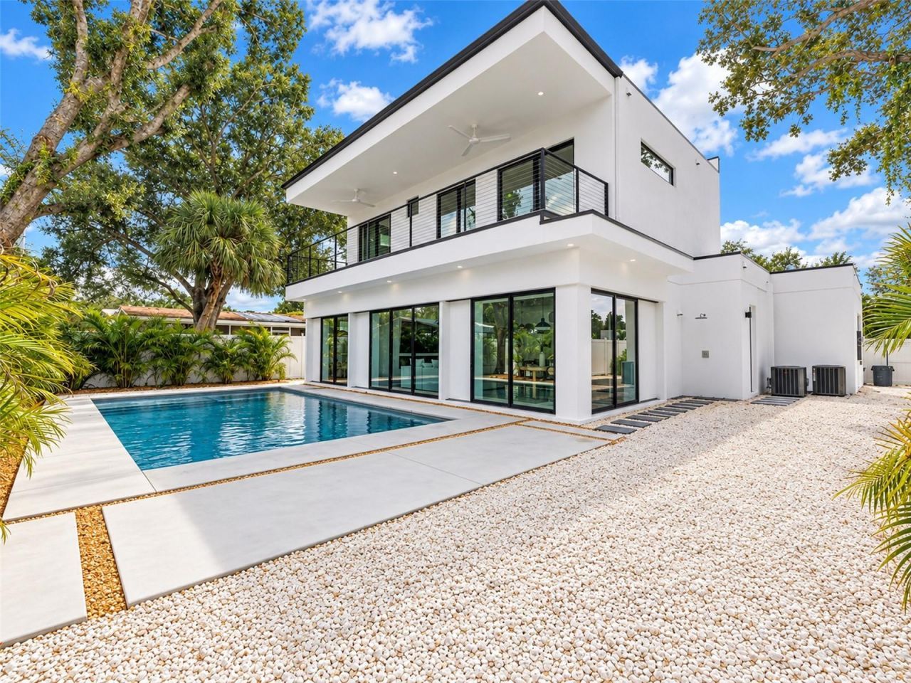 2345 Temple Street, Sarasota, FL 34239 Photo