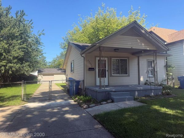 25526 New York Street, Dearborn Heights, Mi 48125