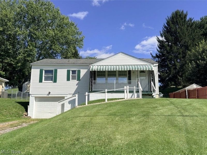 216 Frostview Drive, Wintersville, OH 43953 Photo 2