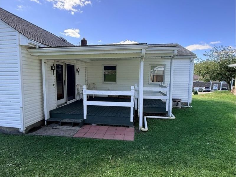 216 Frostview Drive, Wintersville, OH 43953 Photo 3