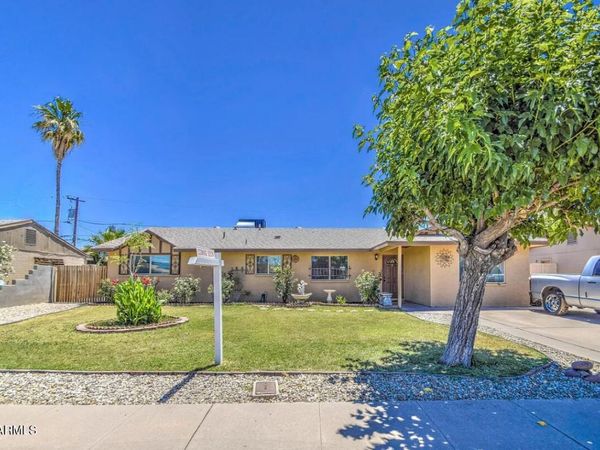 6141 W BERRIDGE Lane, Glendale, AZ 85301