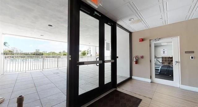 3625 N Country Club Dr, Unit 704, Aventura, FL 33180 Photo