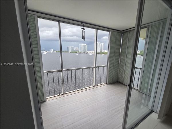 2920 Point East Dr , Unit N603, Aventura, FL 33160