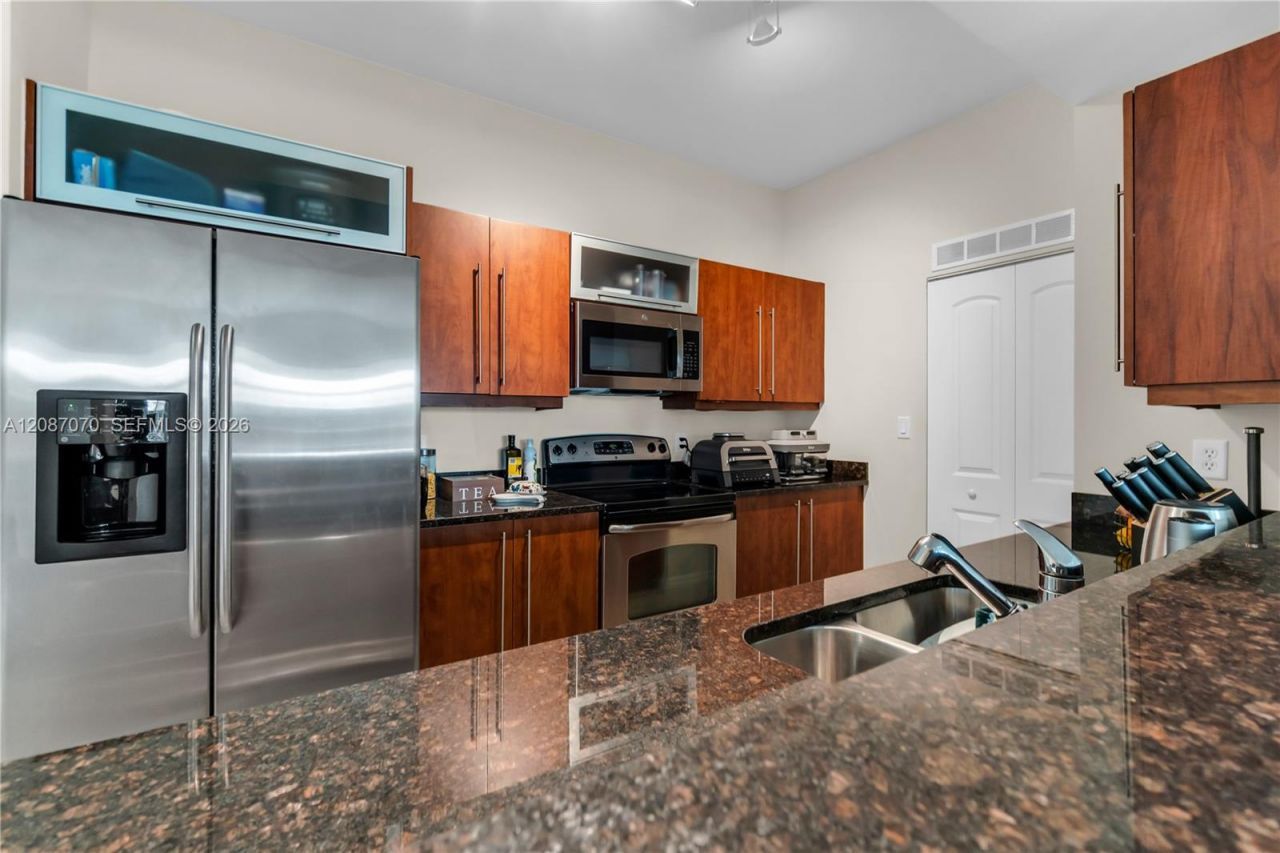 7350 SW 89th St, Unit 312S, Miami, FL 33156 Photo