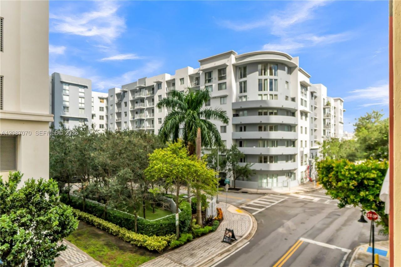 7350 SW 89th St, Unit 312S, Miami, FL 33156 Photo