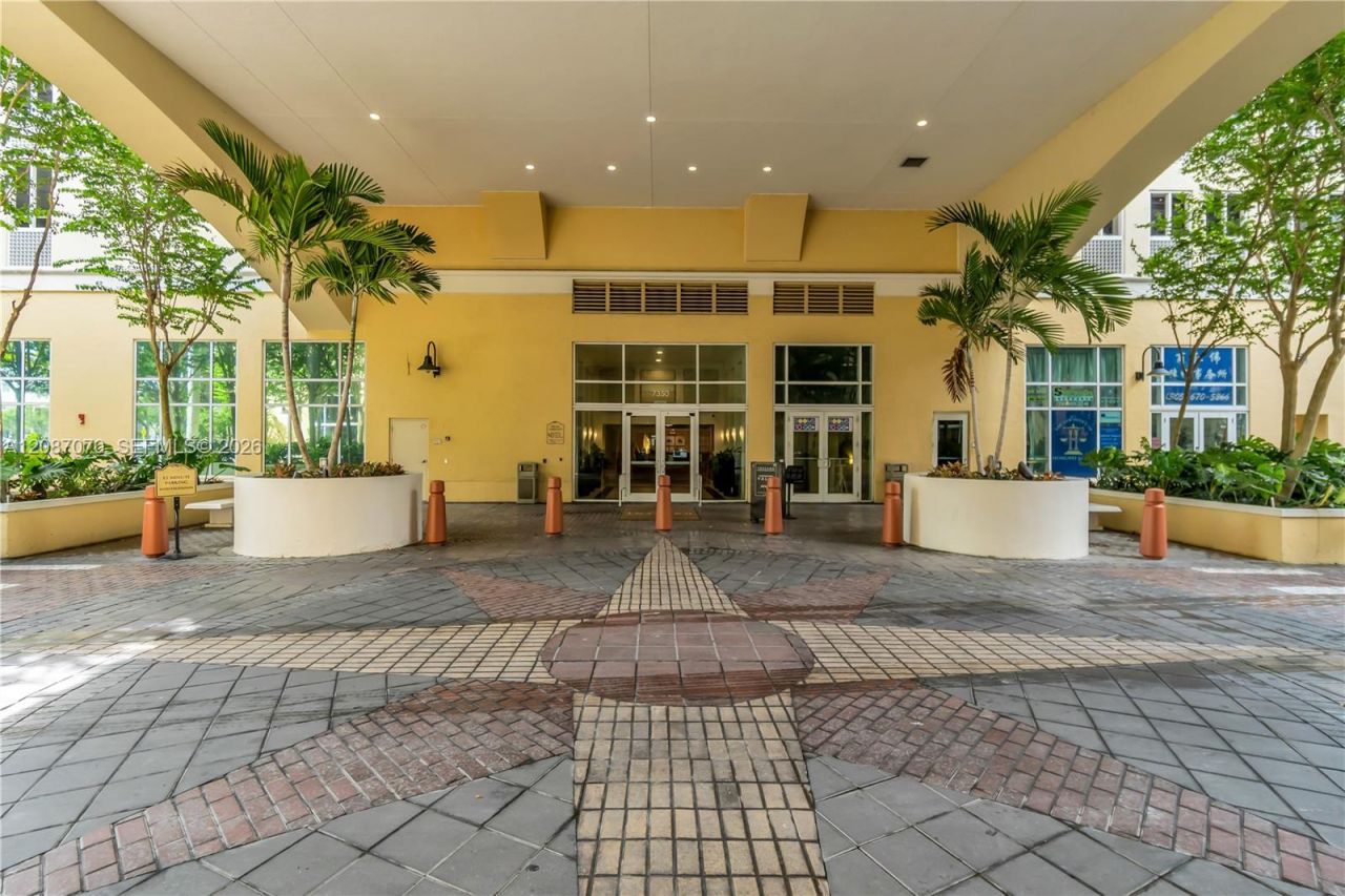 7350 SW 89th St, Unit 312S, Miami, FL 33156 Photo
