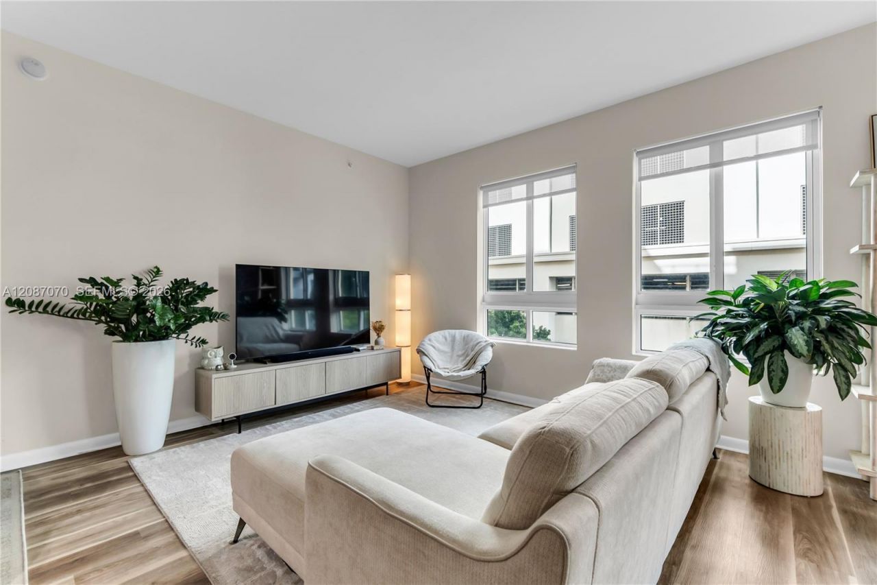 7350 SW 89th St, Unit 312S, Miami, FL 33156 Photo