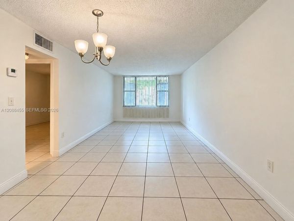 1805 Sans Souci Blvd, Unit 119, North Miami, FL 33181