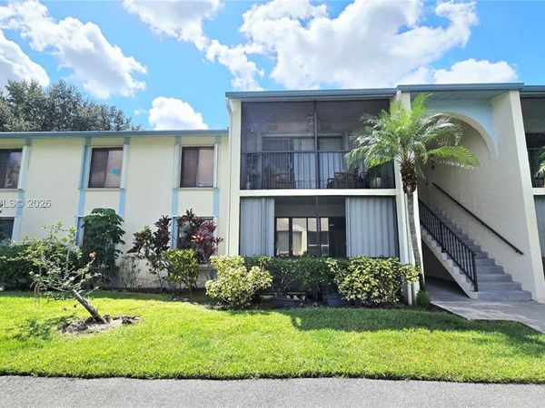 1117 Green Pine Blvd, Unit G1, West Palm Beach, FL 33409
