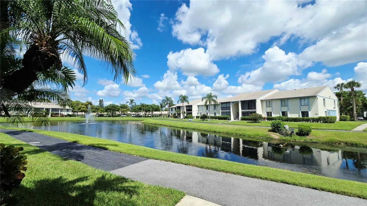 1117 Green Pine Blvd, Unit G1, West Palm Beach, FL 33409 Photo