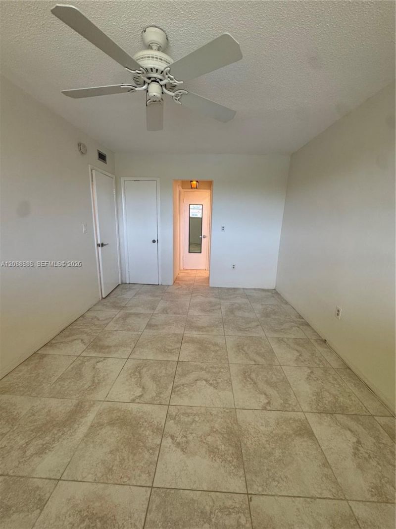 2940 NE 203rd St, Unit 213 C, Aventura, FL 33180 Photo