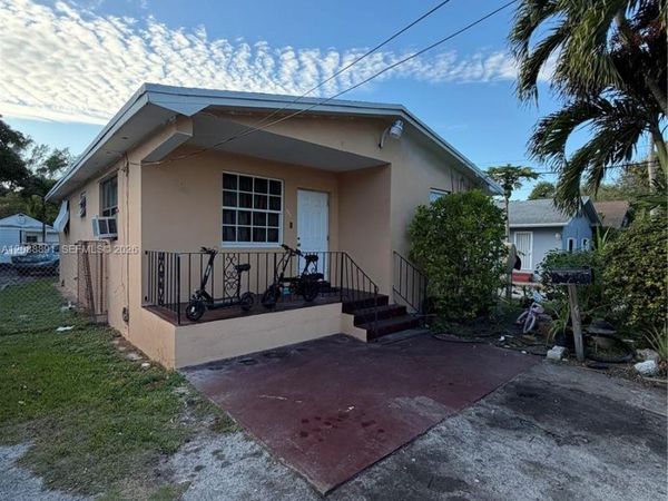 8848 NW 5th Ave , El Portal, FL 33150