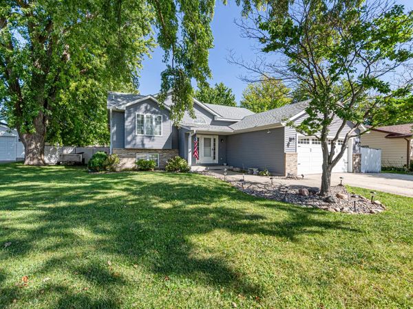 650 18th Street SE, Owatonna, MN 55060