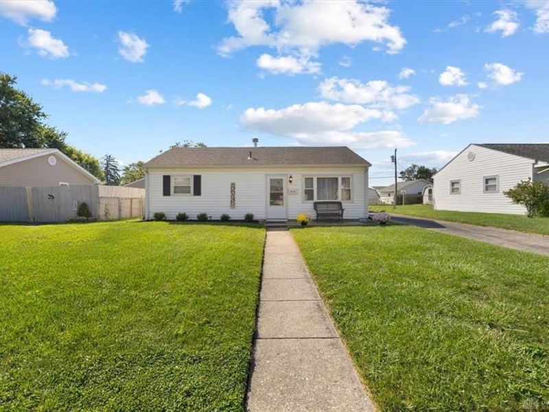 838 Donora Drive, Vandalia, OH 45377 Photo 3