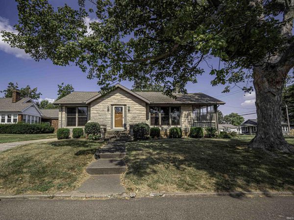 15 E Fletchall Street, Poseyville, IN 47633