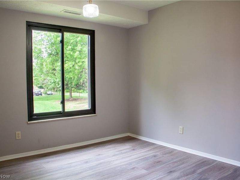 16475 Heather Lane , Unit S202, Middleburg Heights, OH 44130 Photo 10
