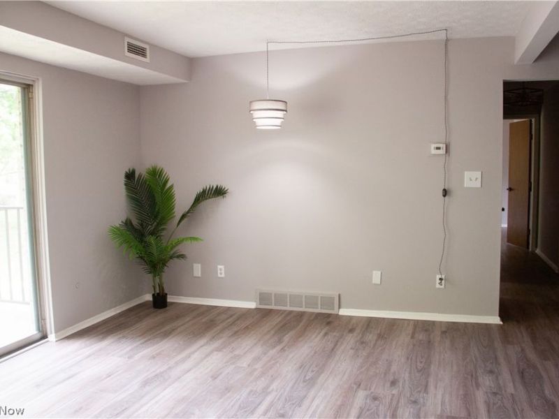 16475 Heather Lane , Unit S202, Middleburg Heights, OH 44130 Photo 3