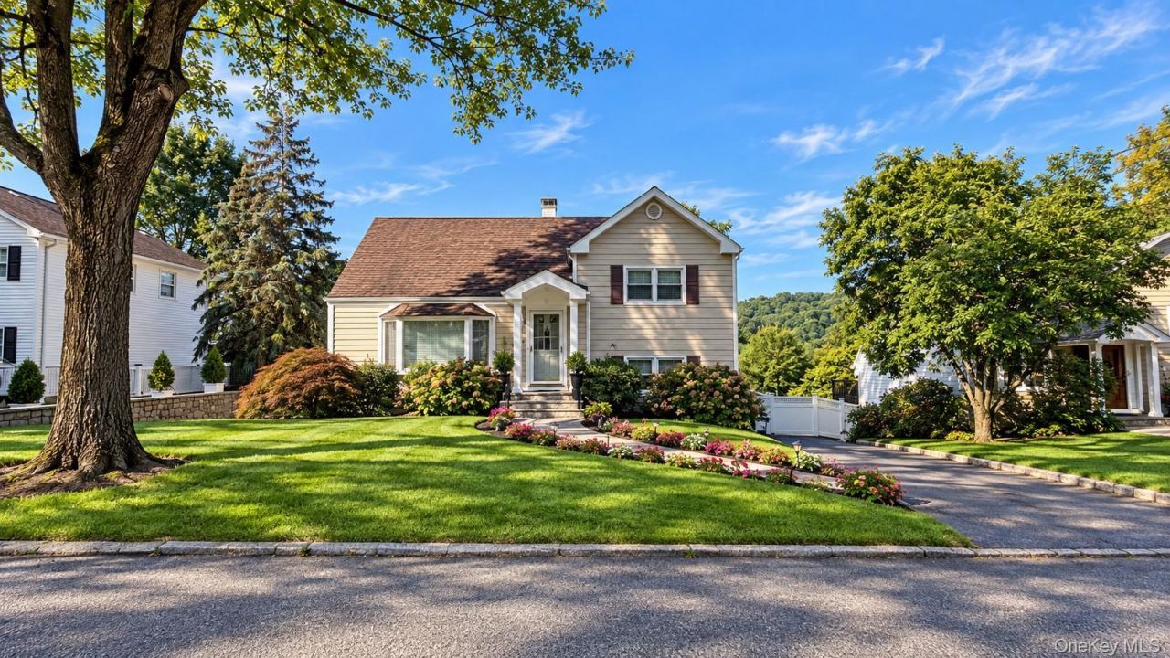 173 Pembrook Drive, Yonkers, NY 10710 Main Photo