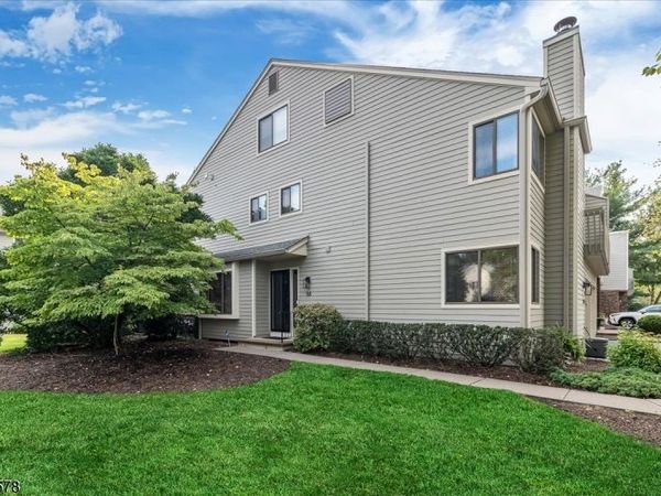54 Spruce Run, Unit 54, Ramsey, NJ 07446
