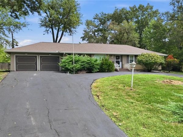 7417 NW Woody Creek Lane, Platte Woods, MO 64151