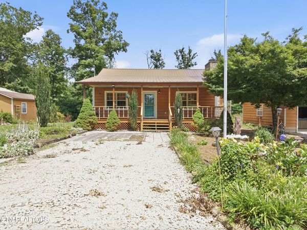 127 Valerie Drive, Deer Lodge, TN 37726