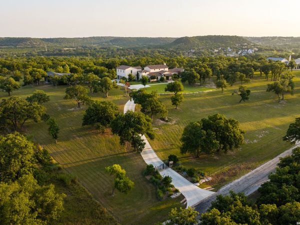 279 Achtzehn, Fredericksburg, TX 78624