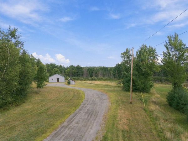 808 Hinckley Road , Canaan, ME 04924