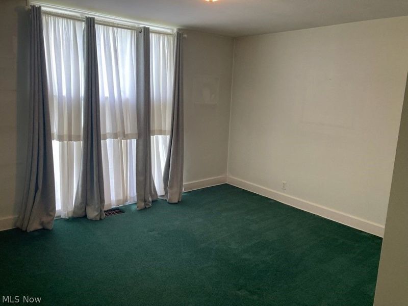 965 N Broadway Street, New Philadelphia, OH 44663 Photo 19