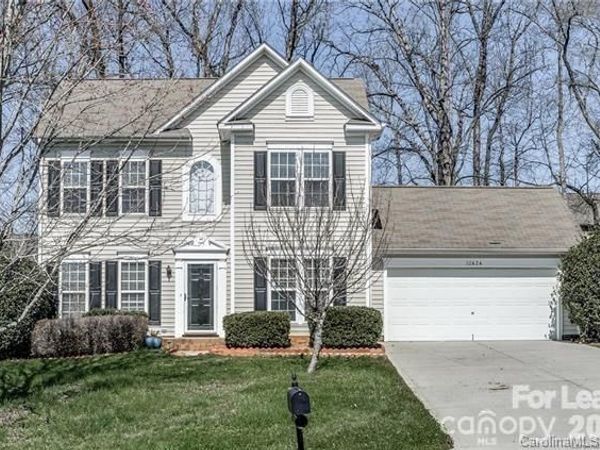 12624 Cardinal Woods Drive, Pineville, NC 28134