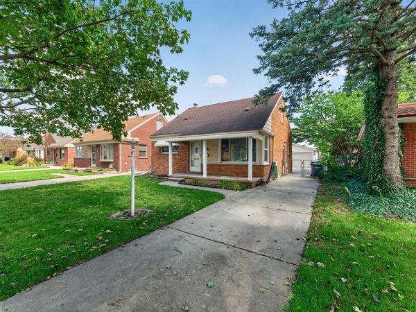 9961 Niver Avenue, Allen Park, MI 48101