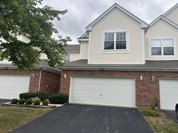 394 BAY Drive , Itasca, IL 60143