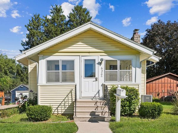620 Home Park Boulevard, Waterloo, IA 50701