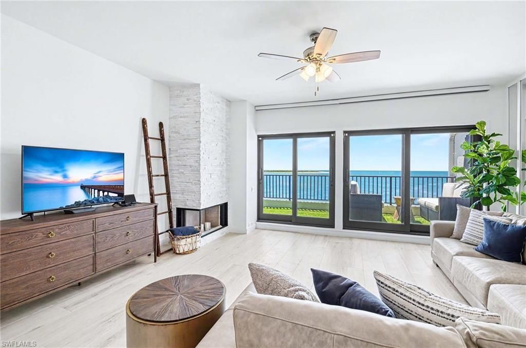 632 La Peninsula Blvd, Unit 632, Naples, FL 34113 Photo