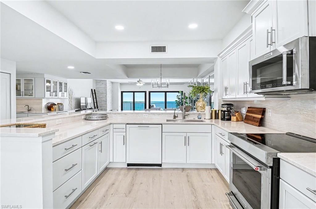 632 La Peninsula Blvd, Unit 632, Naples, FL 34113 Photo