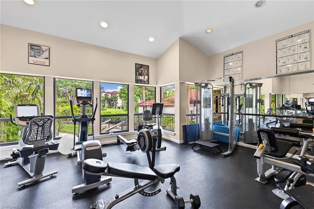 632 La Peninsula Blvd, Unit 632, Naples, FL 34113 Photo
